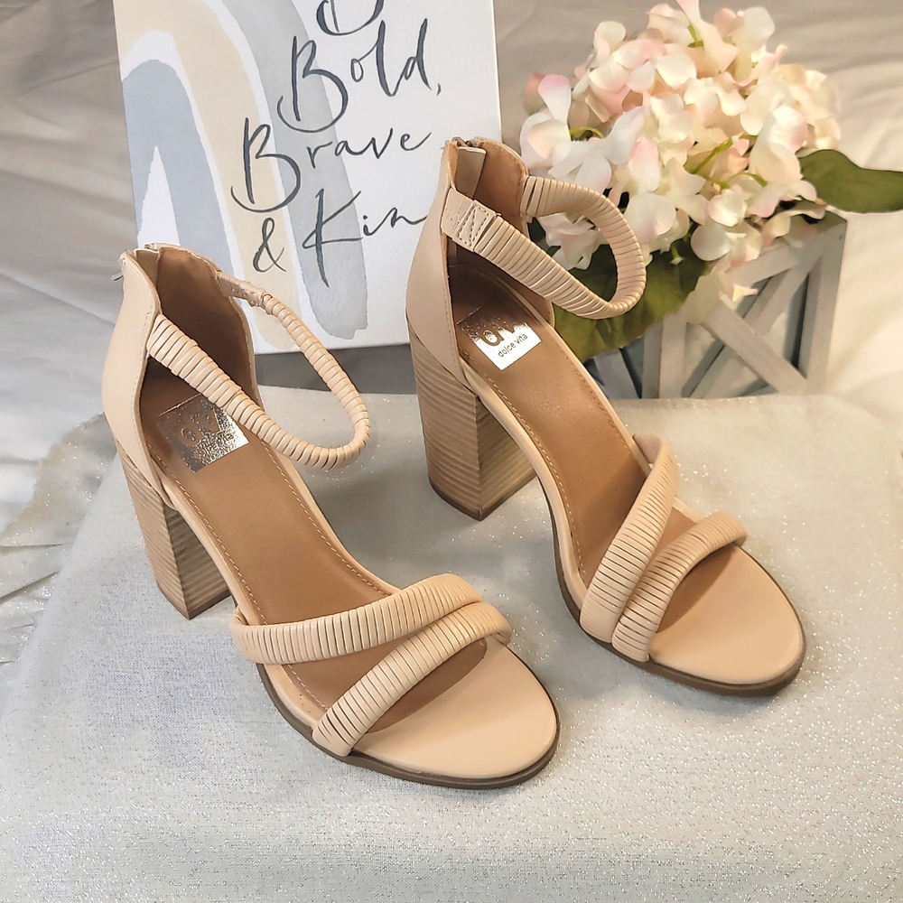Dolce Vita Bleeker Cream block-Heel sandals Size 8.5
